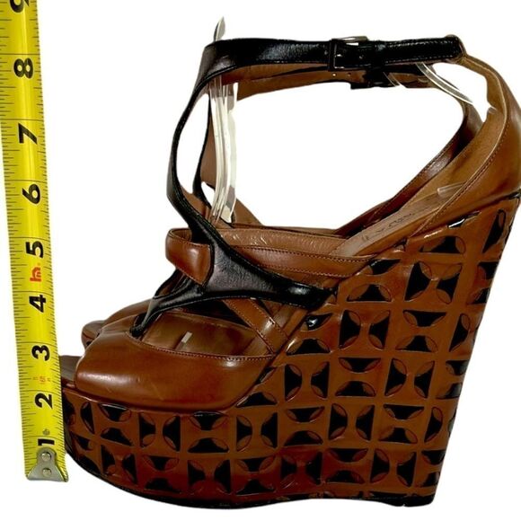 ALAIA Paris Leather Wedge Sandals - Picture 12 of 16